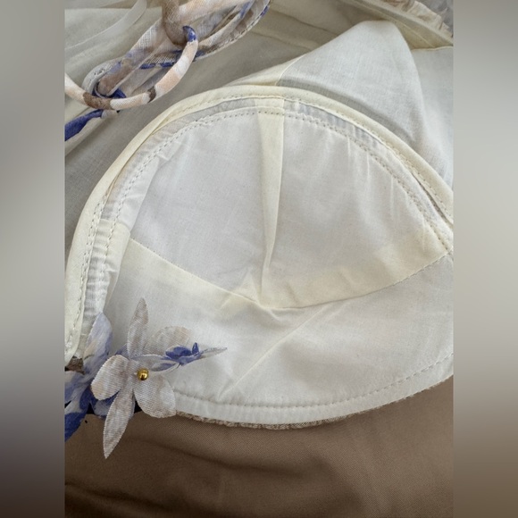 Designer-Style Floral Picnic Blue and Cream Midi Dress with Tie Straps - Picture 7 of 12